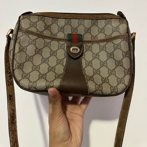 Authentic Gucci Crossbody Purse